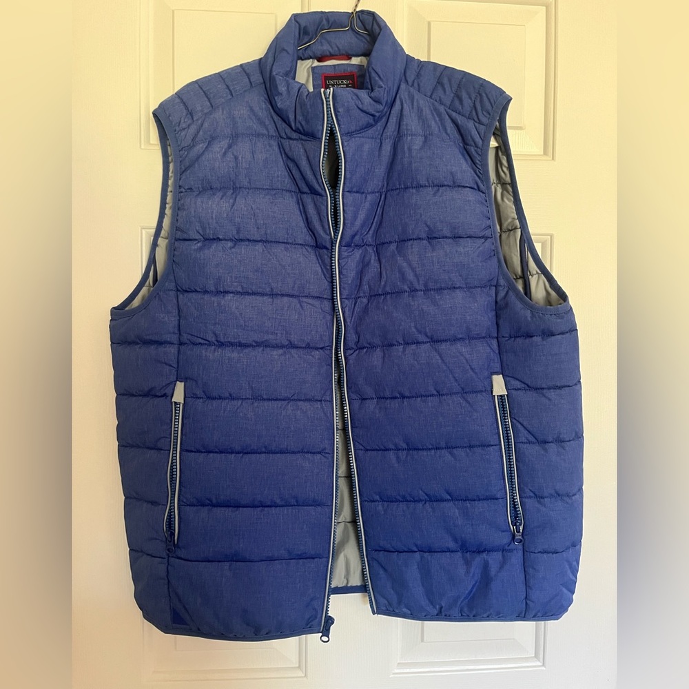 UnTuckit Vest